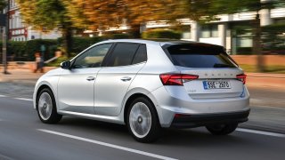 Euro 7 zdraží nová auta o 50 tisíc korun, spočítali výrobci. Lidé budou platit víc i za palivo