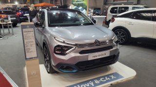 Citroën ë-C4 X nabídne dojezd až 360 kilometrů. První auta dorazí do Česka na začátku roku