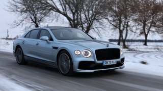 Bentley Flying Spur V8 uhrane nováčka ve světě luxusu. Matador v něm vidí stopy po spolupráci s Audi
