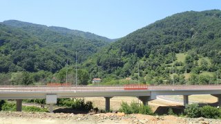 Celé Srbsko profrčíte po dálnici, kromě cca 20km ú