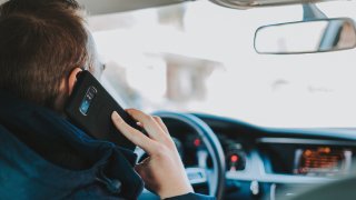 Nový ředitel dopravní policie Zlý: Zpřísníme sankce pro řidiče, kteří telefonují za volantem
