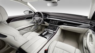 Nové Audi A8 v prodloužené luxusní verzi L. 3
