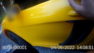 V Brně policie zastavila dvě malé děti za volantem žlutého lamborghini. Tvrdily, že s ním umí jet až 300 km/h