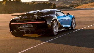 Bugatti Chiron ve skutečném světě - Obrázek 25