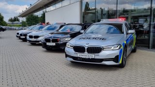 První desítka nadupaných BMW vyráží na dálnice měřit rychlost. Civilní verze je k nerozeznání