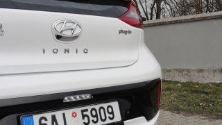 Hyundai Ioniq PHEV - exteriér 6
