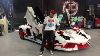 Zpěvák Chris Brown a jeho Lamborghini