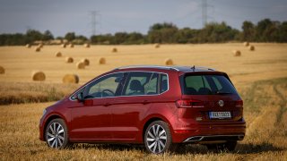 VW Golf Sportsvan = Obratnost Golfu + přepravní ka