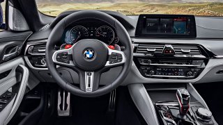 BMW M5 2018 25