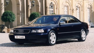 Zítra dorazí čtvrtá! Pamatujete si první generace Audi A8?