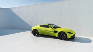 Aston Martin Vantage MY2018 8