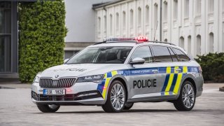 Škoda Superb Combi policejní