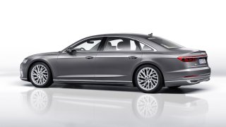 Nové Audi A8 v prodloužené luxusní verzi L.