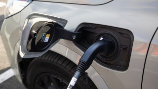 Dotovaný leasing elektromobilů končí už po dvou měsících kvůli počtu zájemců. Výrobci jsou zaskočeni