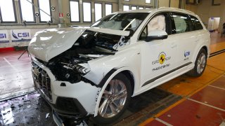 Audi Q7 crash test