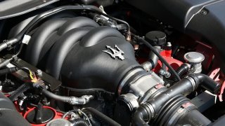 Motor Maserati V8
