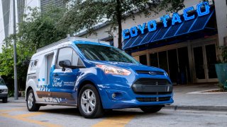 Na Floridě doručí zboží Ford „bez řidiče“