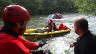 Zásah hasičů ve vodě