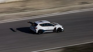 CUPRA e-Racer dynamický test