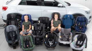 Sháníte kvalitní dětskou sedačku? Rakouský autoklub komplexně otestoval 13 nových výrobků