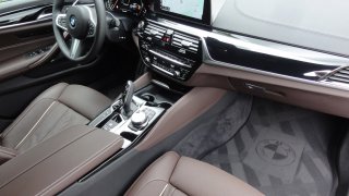 BMW M550d interier  3