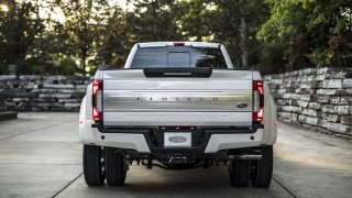 Ford F-450 Limited 10