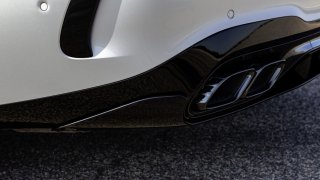 Nový Mercedes-AMG C63 S E Performance