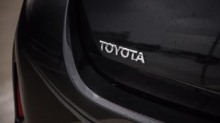 Toyota Auris Hybrid 6