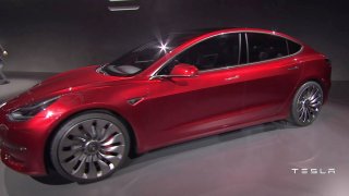 Tesla Model 3 - Obrázek 11