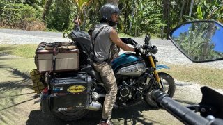 S CFMOTO na Papui Nové Guineji: Pavel Liška v rozhovoru popisuje slasti a strasti drsného mototripu
