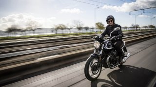 Motorkářské novinky z Itálie míří na český trh. Potěší fanoušky supersportů, naháčů i skútrů