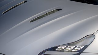 Nový Aston Martin DB12