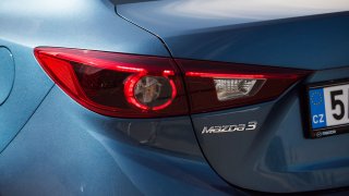 Mazda 3 Sedan po faceliftu 15