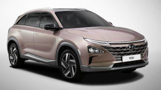 Hyundai v Česku spouští prodej vodíkového modelu Nexo. Už jsme ho řídili!