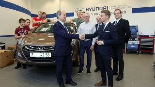 Hyundai daroval studentům automobil pro studijní účely