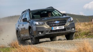 Subaru Outback v 6. generaci jde do prodeje. V evropské specifikaci jeho motoru ale něco chybí