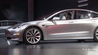 Tesla Model 3 - Obrázek 1