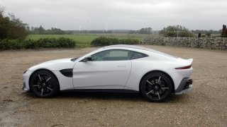 Aston Martin Vantage – Exteriér 6