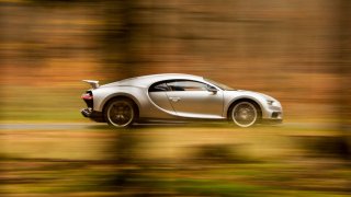 Britský magazín evo zvolil Bugatti Chiron jako hyperauto roku