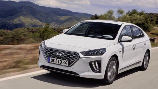 Hyundai Ioniq Hybrid 2019