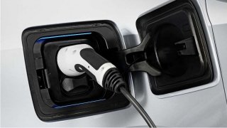 Názor: Tenhle krok se dá čekat i u nás. Němci uvažují o dramatickém zdanění benzinu a nafty