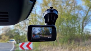 Autokamery slouží i jako důkazní materiály. Jejich povinné zavedení by podpořila třetina řidičů