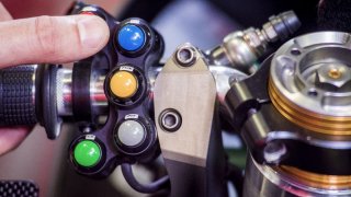 CUPRA a Ducati - digitální mozek pro šampiony