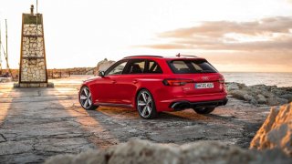 Model Audi RS 4 Avant je možné objednávat u českých prodejců Audi Sport