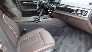 BMW M550d interier  4