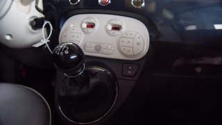 Fiat 500 1.4 16v interiér 6