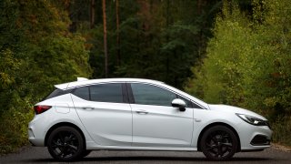 Astra OPC nebude, strop pro benzínové Opely činí 1