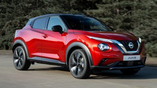 Nový Nissan Juke opět šokuje designem. Navíc vyrostl, bude konkurovat Škodě Kamiq