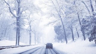 Našli jsme 10 nejčastějších chyb, kterých se v zimě dopouštějí čeští řidiči. Dělá je skoro každý