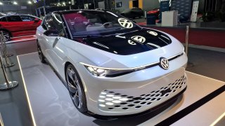 Volkswagen přivezl na e-Salon auto, které má praktické Čechy přesvědčit k elektromobilitě